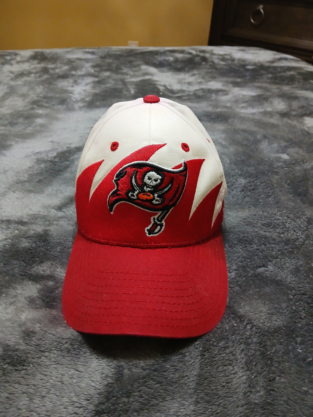 Vintage Reebok Red and White Embroidered Team Logo Baseball Cap